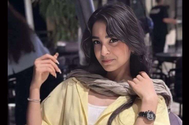 IRAN - Melika Azizi