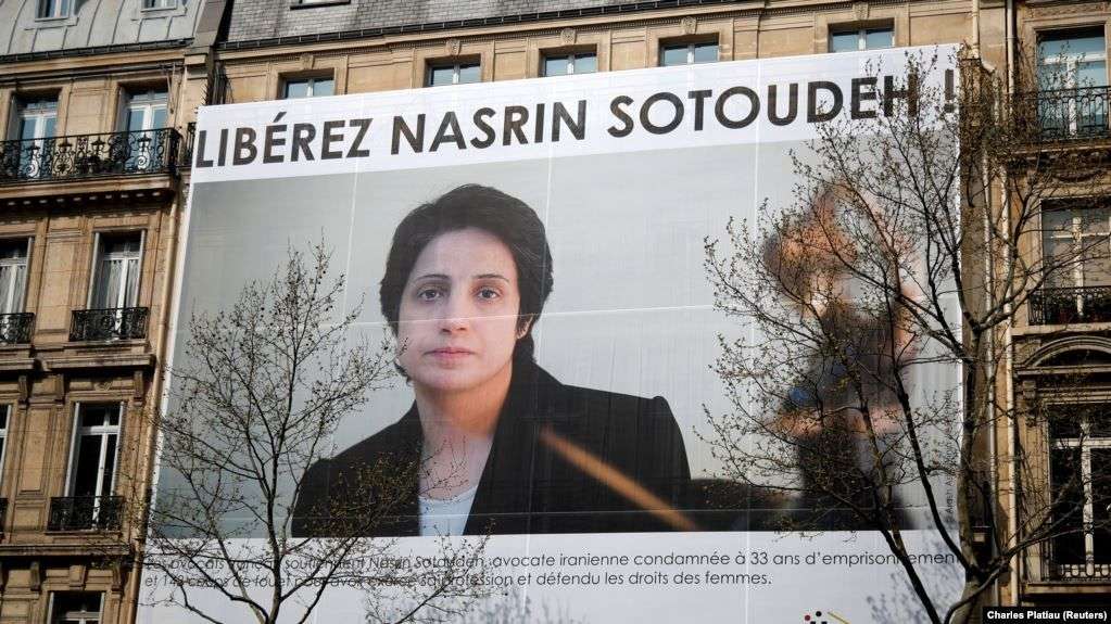 IRAN - Nasrin Sotoudeh sulla sede del Consiglio Nazionale Forense a Parigi