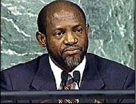 Il premier Denzil Douglas