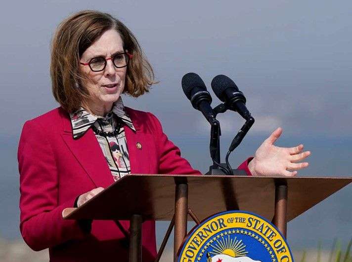 USA - Gov. Kate Brown